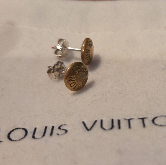 Louis Vuitton Gold Logo Earrings - Picture 4 of 4
